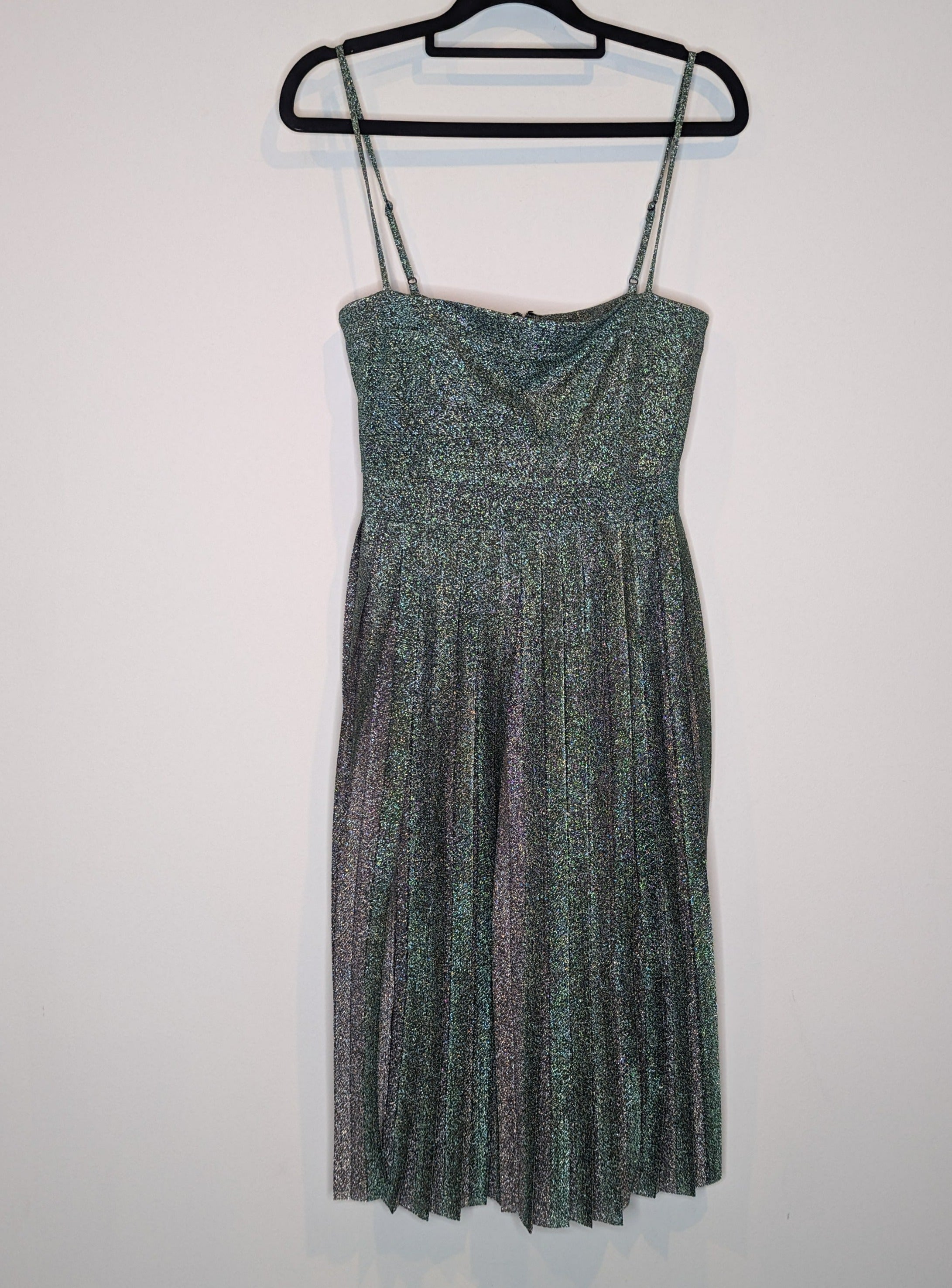 Misha Collection Mint Green Metallic Glitter Dress Re_find Preloved Misha Collection Mint Green Metallic Glitter Dress Re_find Preloved